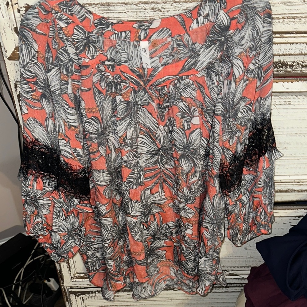 NY Collection Pink Ruffled 3/4 Sleeve lace Blouse size X-Large 95% rayon spandex